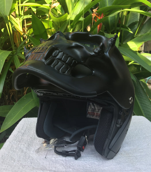 Dark Knight Black Motorcycle Helmet – Custom Airbrush Helmet