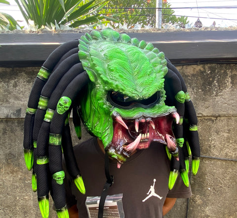 Predator helmet Ninja Green Alien Custom Motorcycle Airbrush Helmet Sk – Custom Airbrush Helmet Predator helmet Ninja Green Alien Custom Motorcycle Airbrush Helmet Sk – Custom Airbrush Helmet