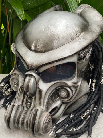 Robot Alien Predator Helmet Sliver Airbrushed Motorcycle Helmet – Custom Airbrush Helmet Robot Alien Predator Helmet Sliver Airbrushed Motorcycle Helmet – Custom Airbrush Helmet