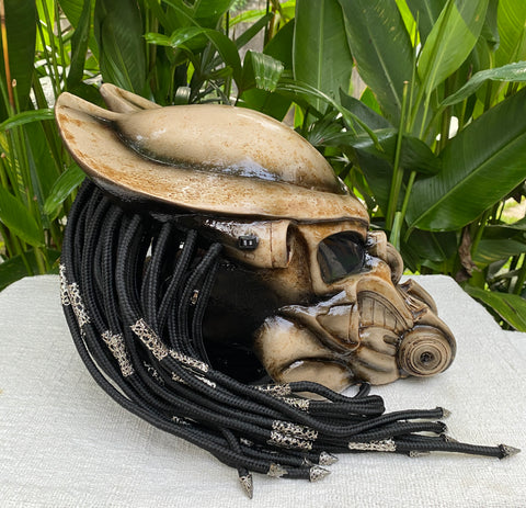 Predator Robot Motorcycle Helmet Alien Helmet with Laser and Dreads – Custom Airbrush Helmet Predator Robot Motorcycle Helmet Alien Helmet with Laser and Dreads – Custom Airbrush Helmet