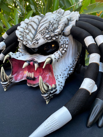 custom motorcycle helmet mouth Predator helmet Ghost Rider Alien Custom Motorcycle Helmet with Dreadlocks and Fangs